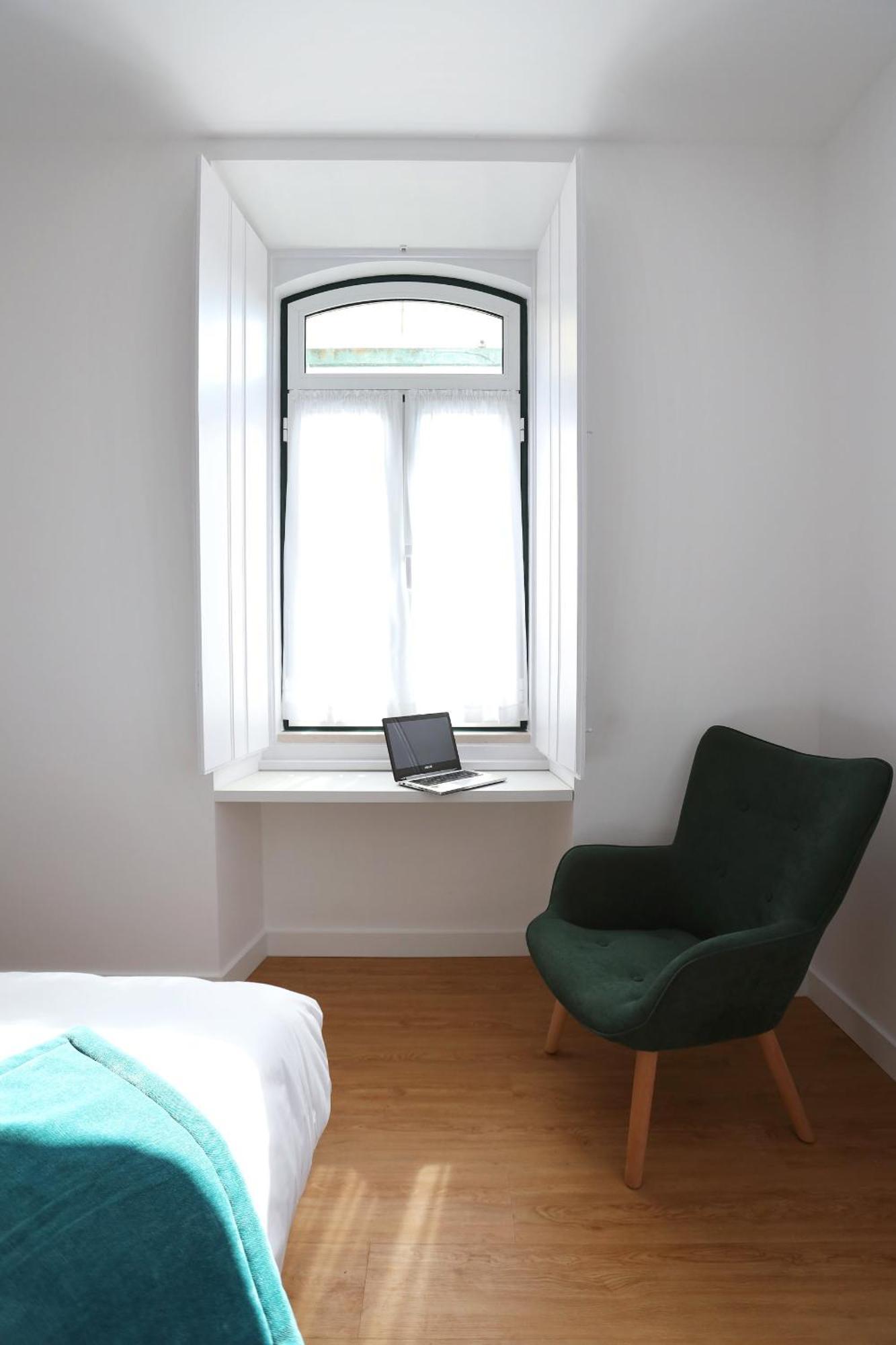Glass Boutique - Rooms & Suites Marinha Grande Phòng bức ảnh
